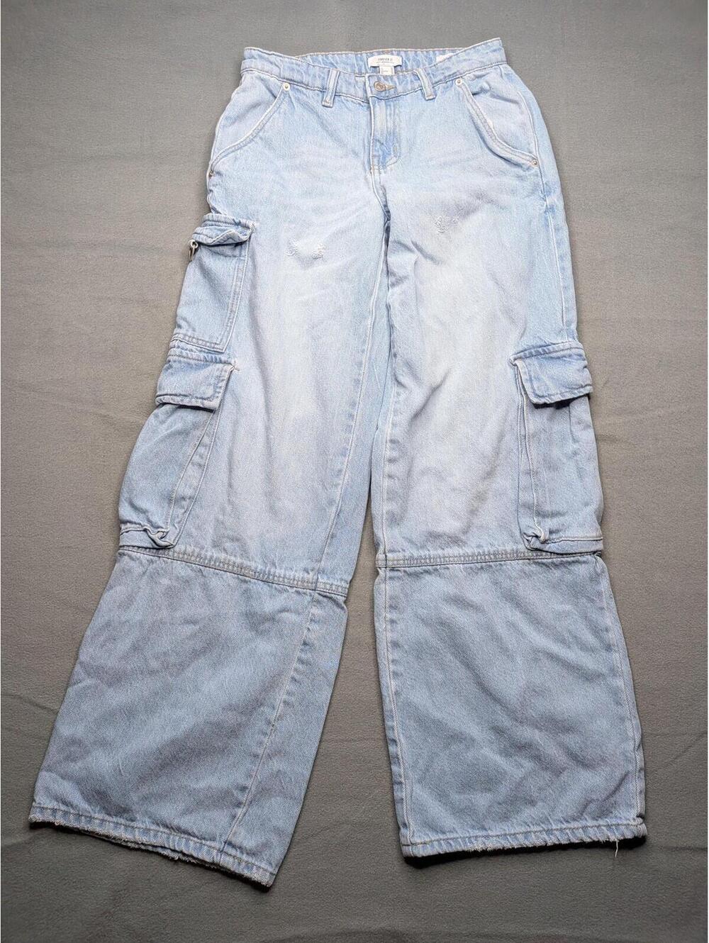 Forever 21 Premium Cargo Jeans Womens 26 Blue Wide Leg Relaxed Light Wash Denim